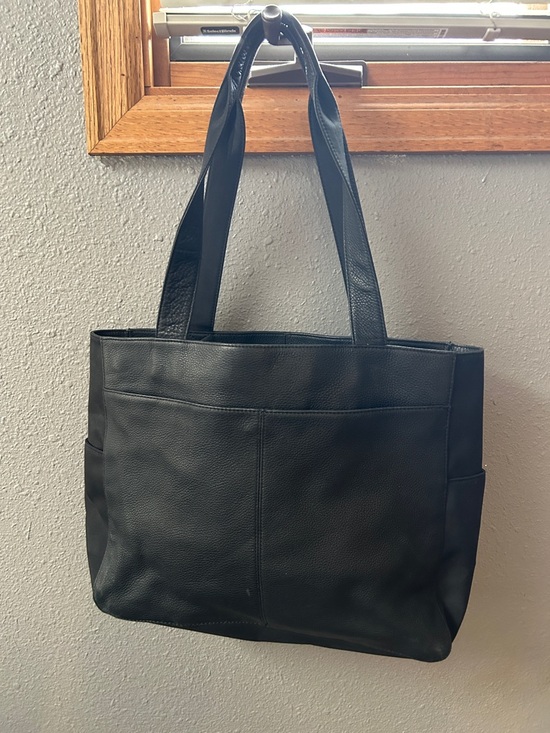 Fossil Handbags - Fossil Black Leather Tote with Exterior Pockets